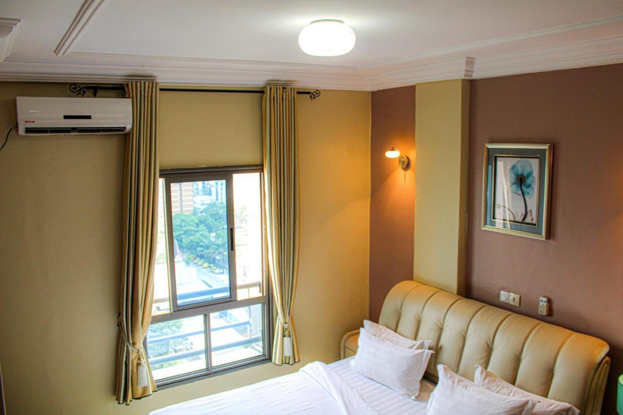 Residence Le Carat Bonapriso Douala Eksteriør bilde
