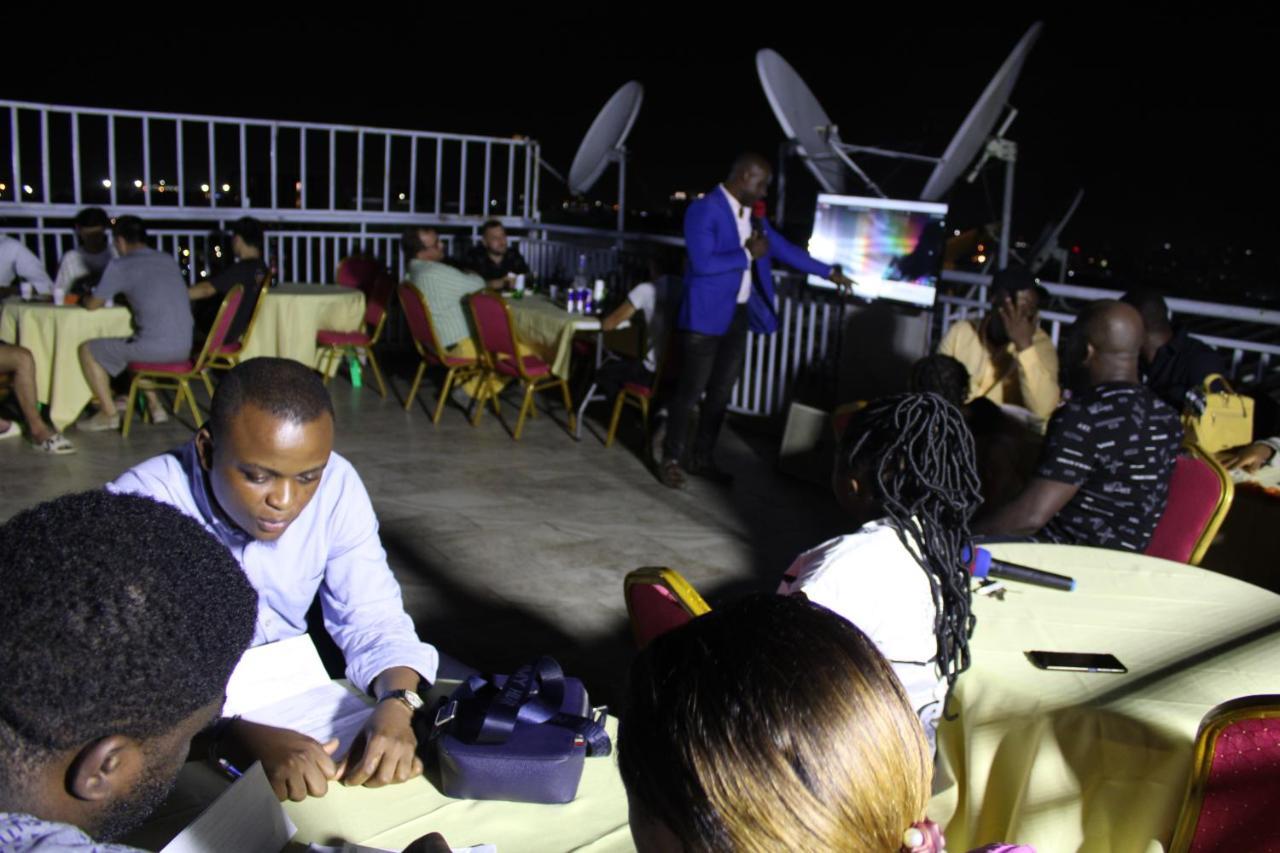 Residence Le Carat Bonapriso Douala Eksteriør bilde