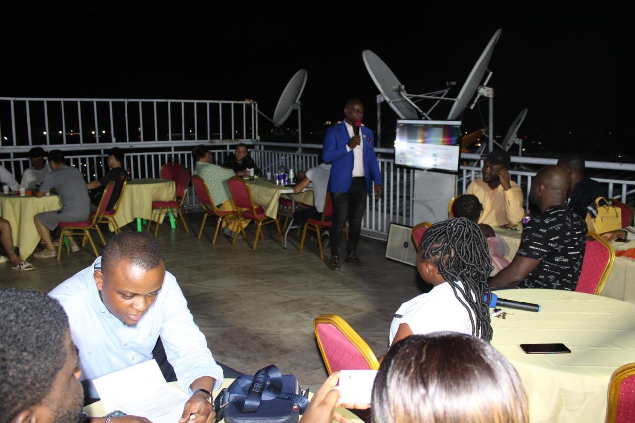 Residence Le Carat Bonapriso Douala Eksteriør bilde