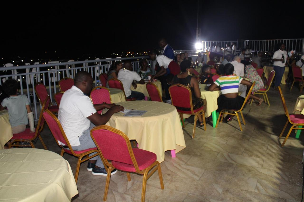Residence Le Carat Bonapriso Douala Eksteriør bilde